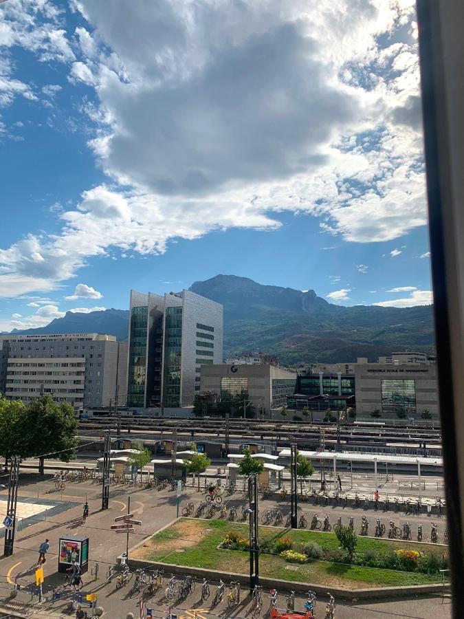Hotel Campanile Grenoble Centre Gare Exterior foto