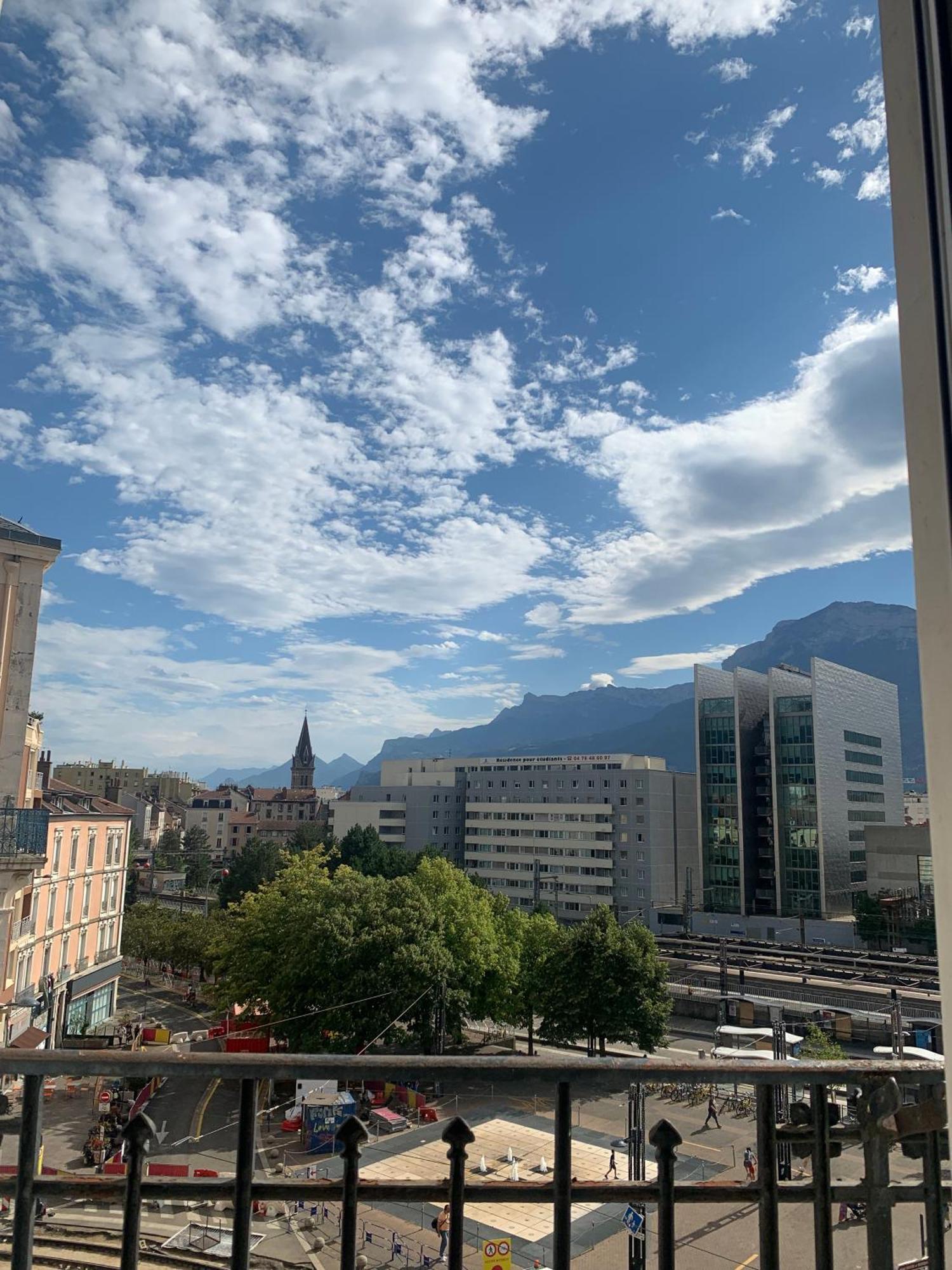 Hotel Campanile Grenoble Centre Gare Exterior foto