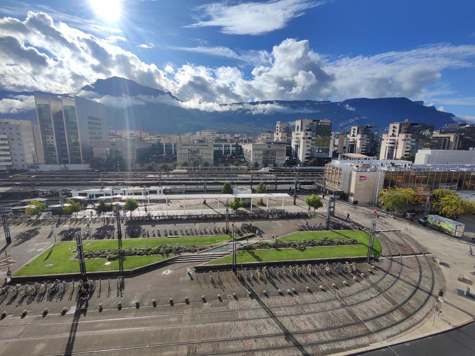 Hotel Campanile Grenoble Centre Gare Exterior foto