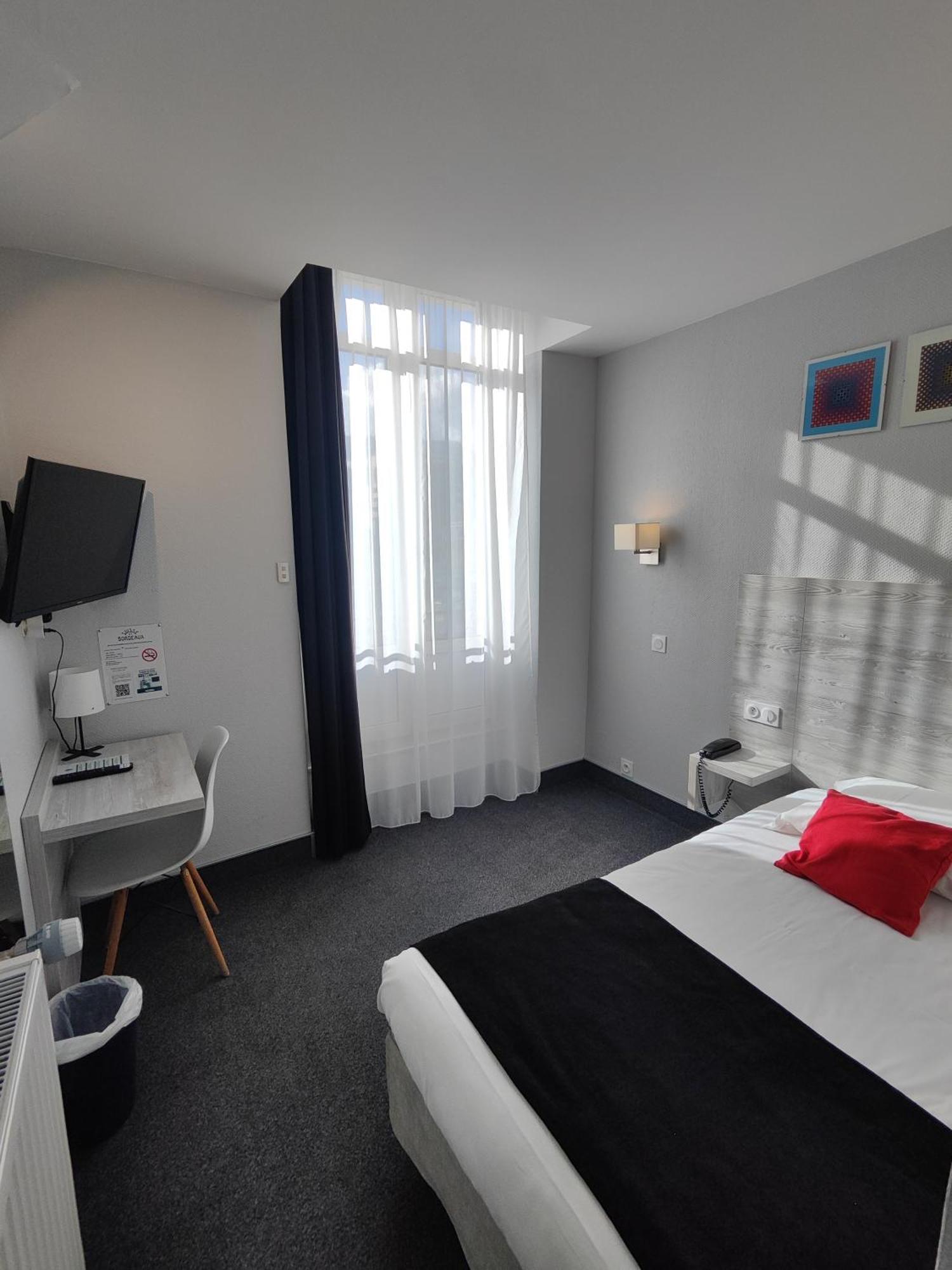 Hotel Campanile Grenoble Centre Gare Exterior foto