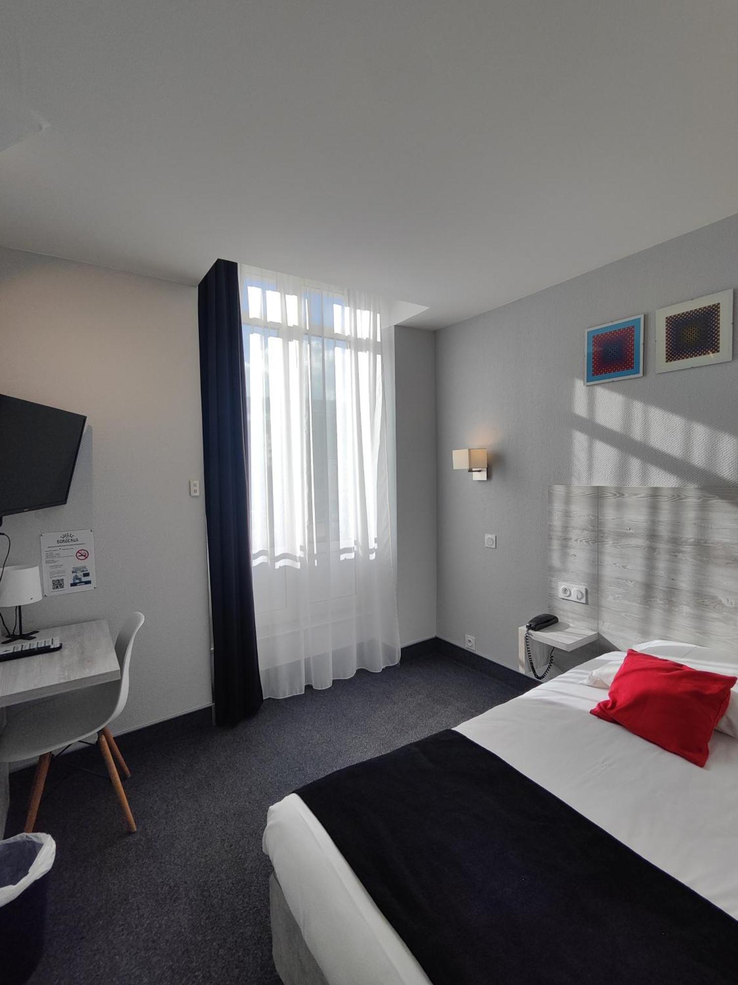 Hotel Campanile Grenoble Centre Gare Exterior foto
