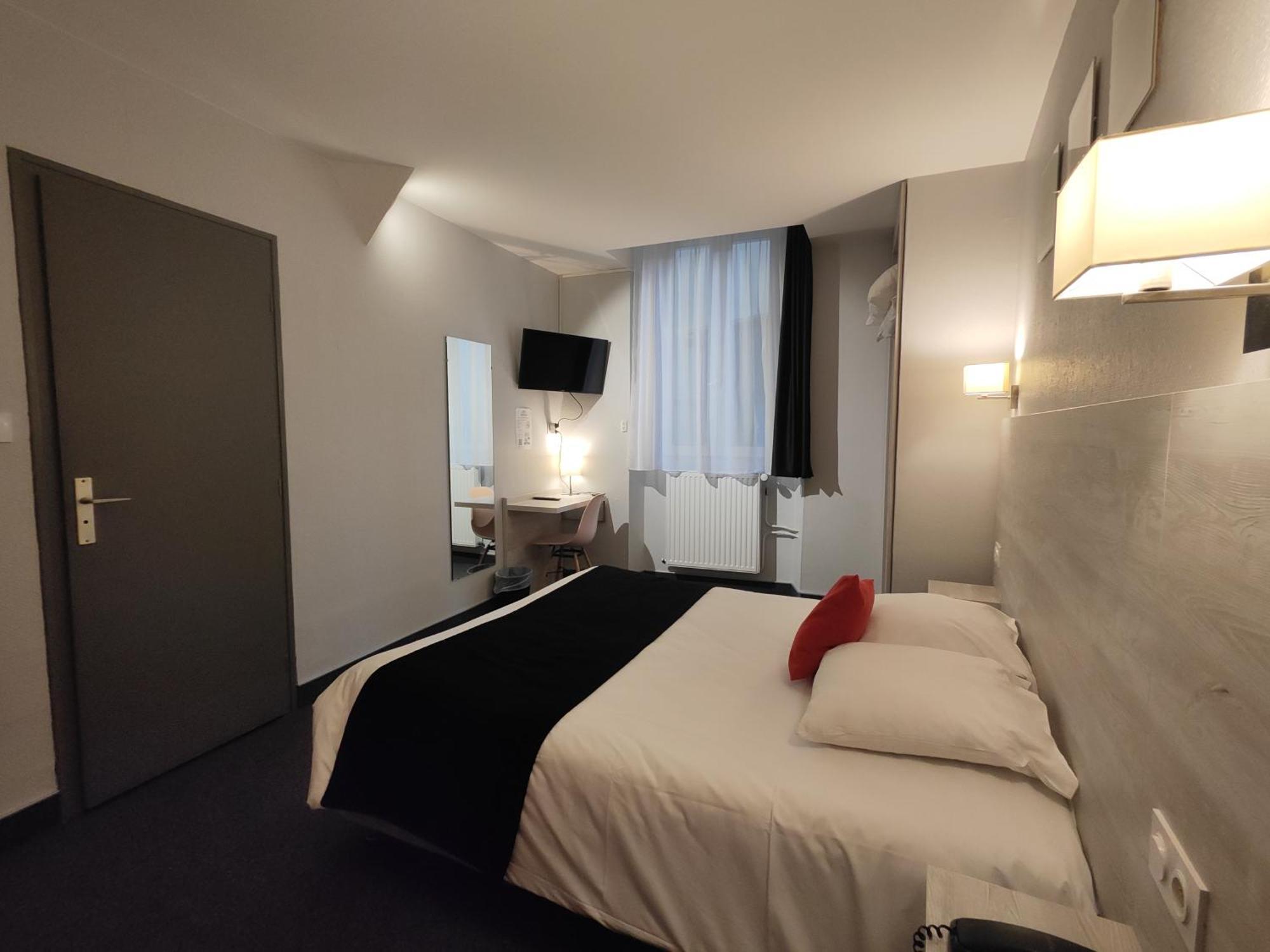 Hotel Campanile Grenoble Centre Gare Exterior foto